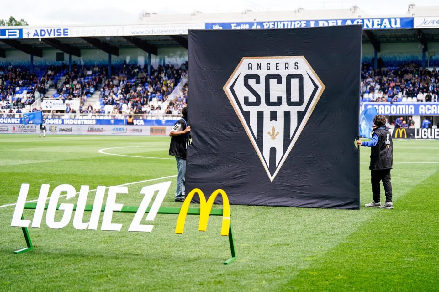 Un premier club de Ligue 1 passe l'épreuve de la DNCG