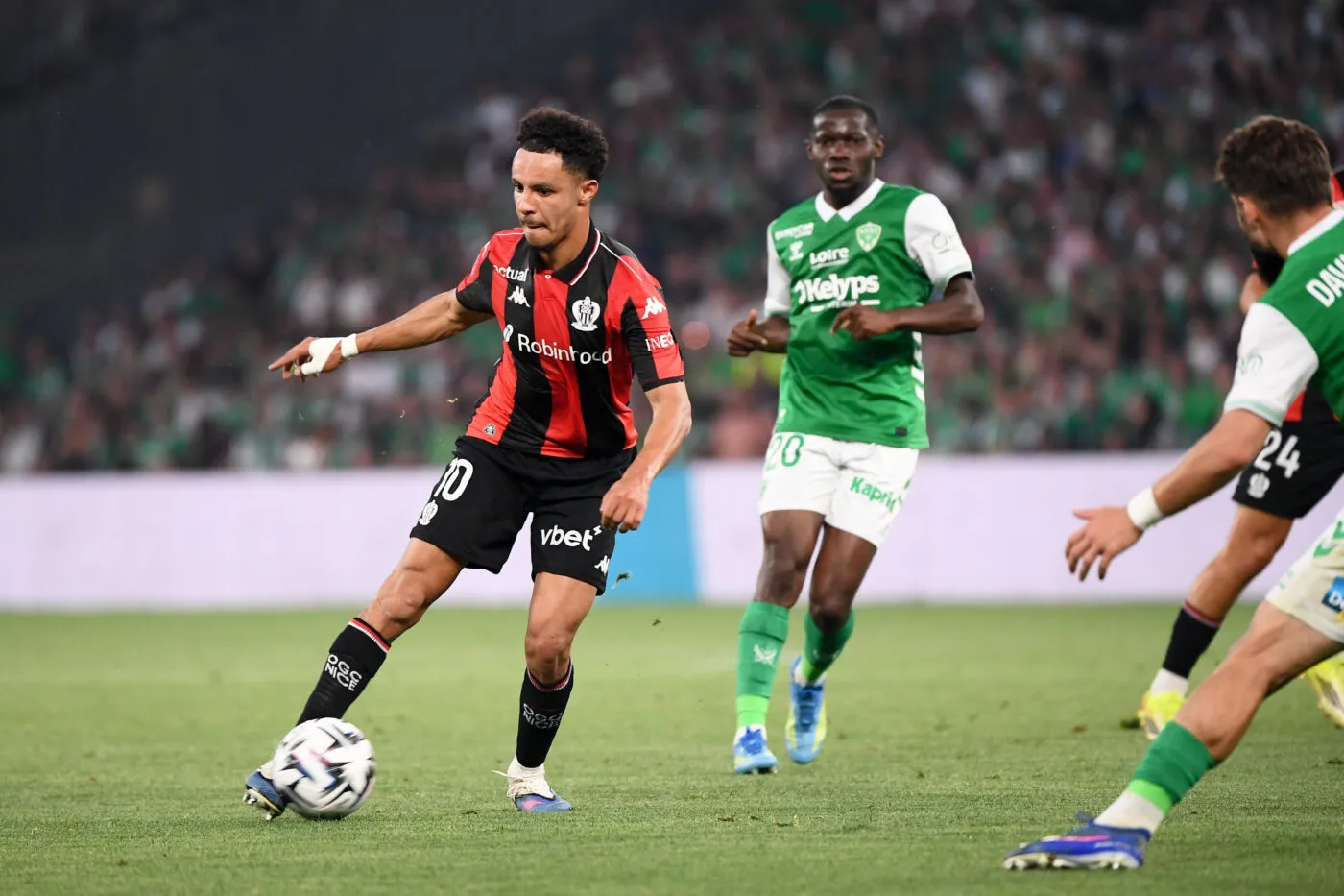 En direct : Nice - Saint-Étienne (0-0)