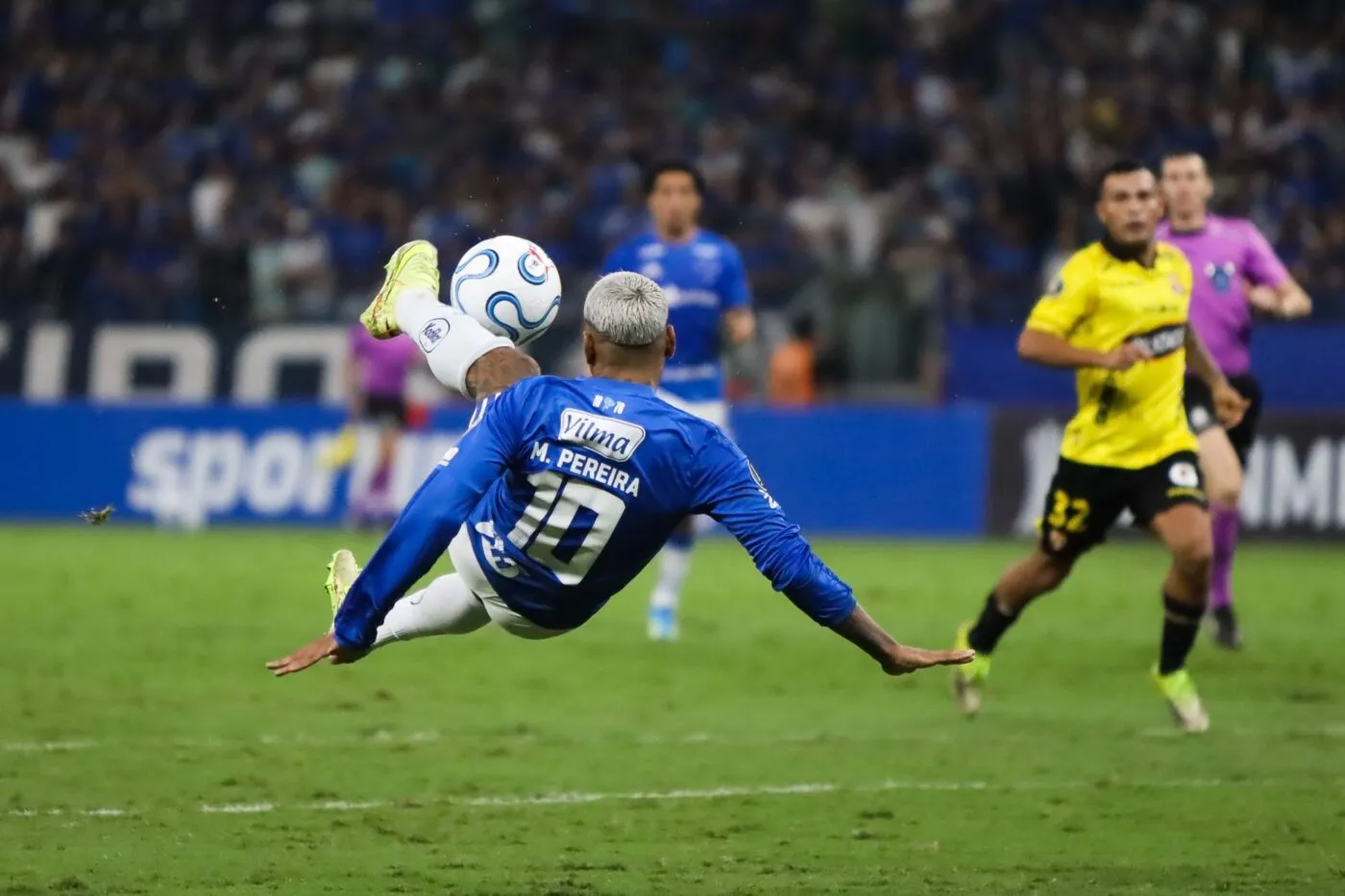 Le but splendide de Cruzeiro en Copa Libertadores