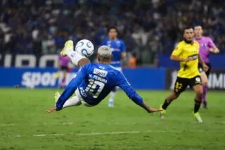 Le but splendide de Cruzeiro en Copa Libertadores