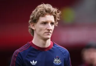 Le Barça frappe un premier gros coup sur le mercato