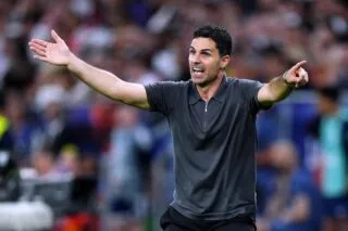 Mikel Arteta fustige l'arbitrage de PSG-Arsenal
