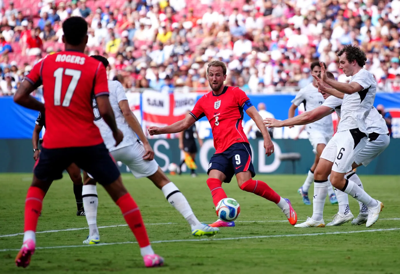 Une petite Angleterre bat la seule nation invaincue du Mondial 2010
