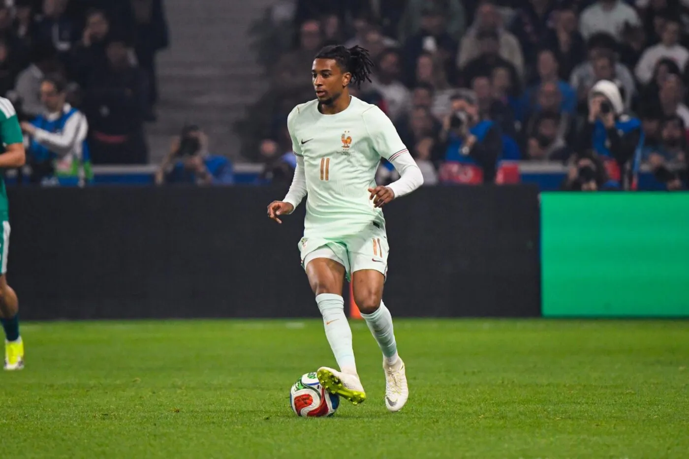 La place de choix de Michael Olise dans le grand livre des Bleus