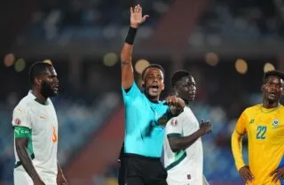 Privé de Coupe du monde, l'arbitre Omar Artan remercie... la FIFA