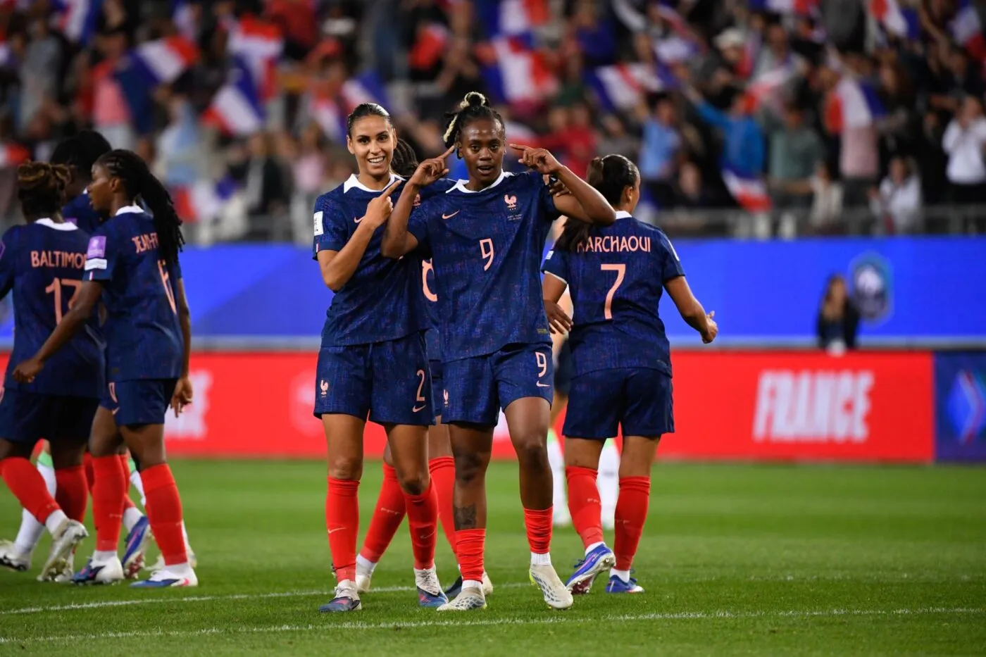 Un bijou de Malard envoie les Bleues au Mondial