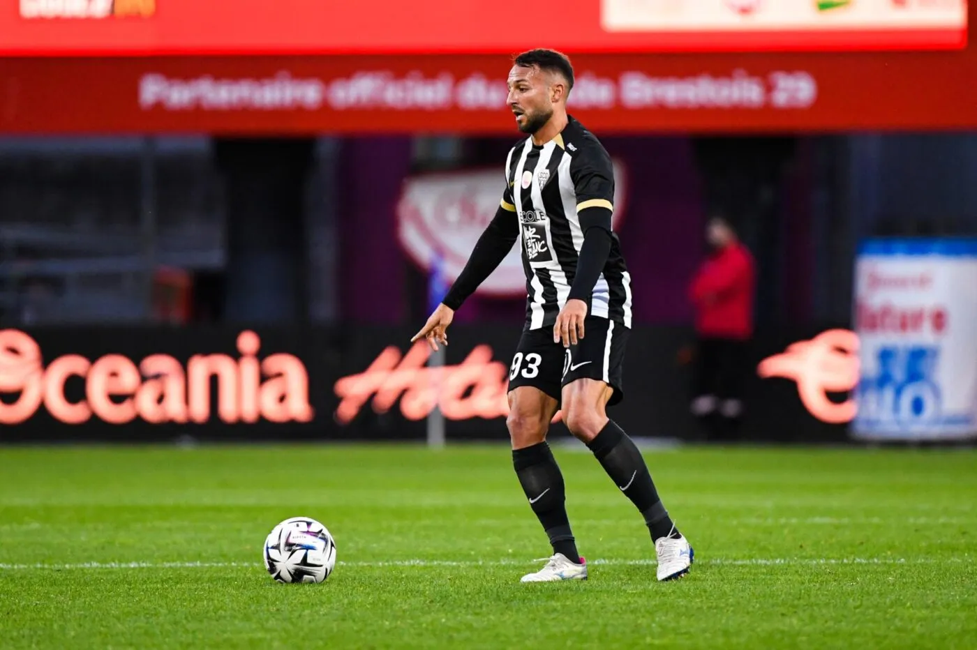 Angers prolonge un cadre