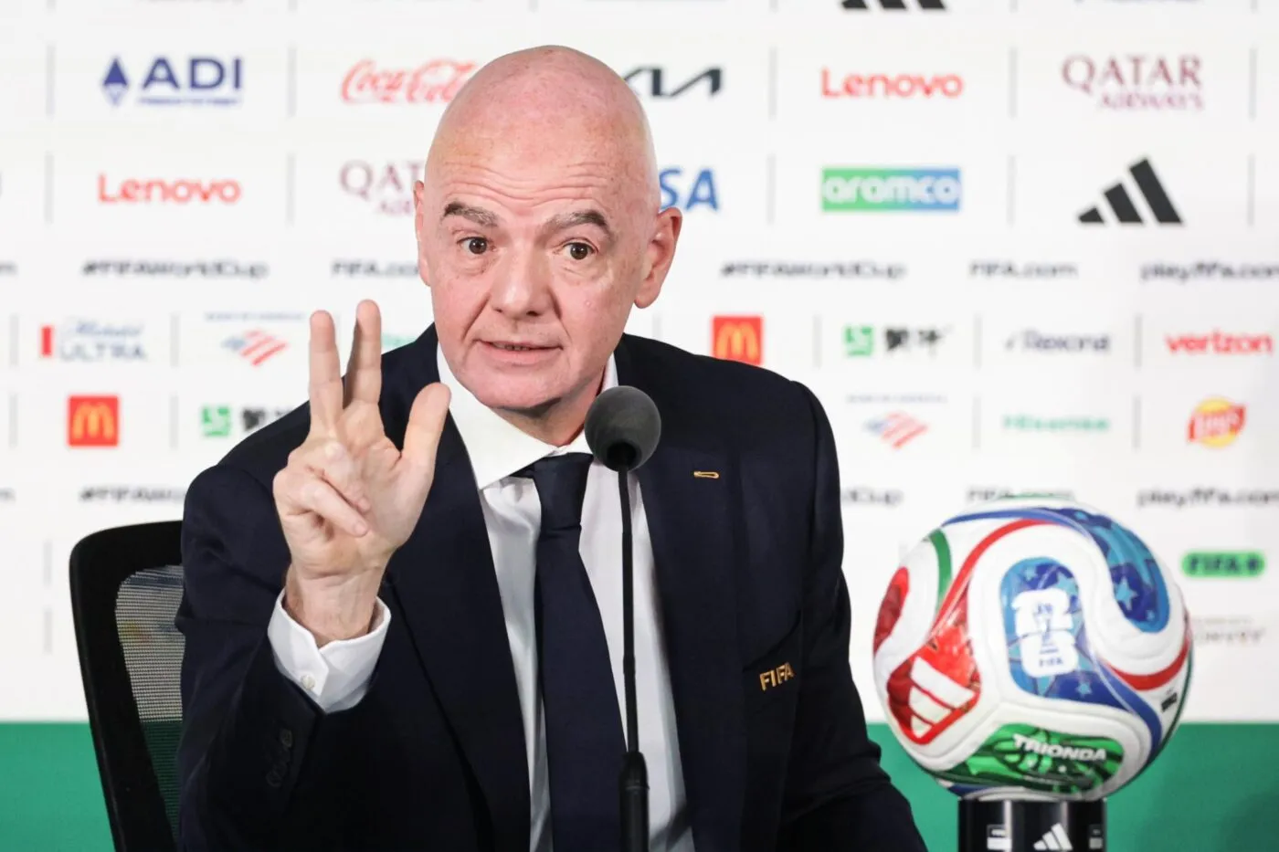 Gianni Infantino taille l’Italie