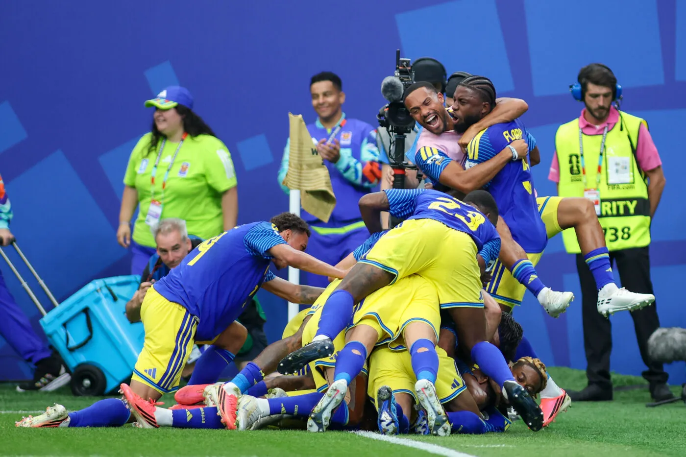 Revivez le premier but de Curaçao en Coupe du monde !
