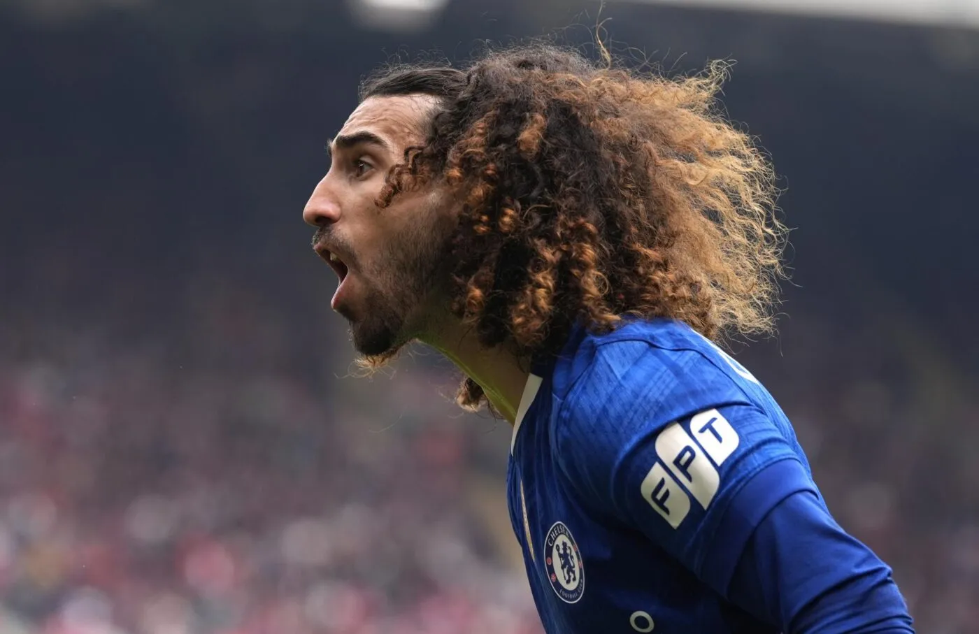 Cucurella va devoir dire adieu à ses bouclettes