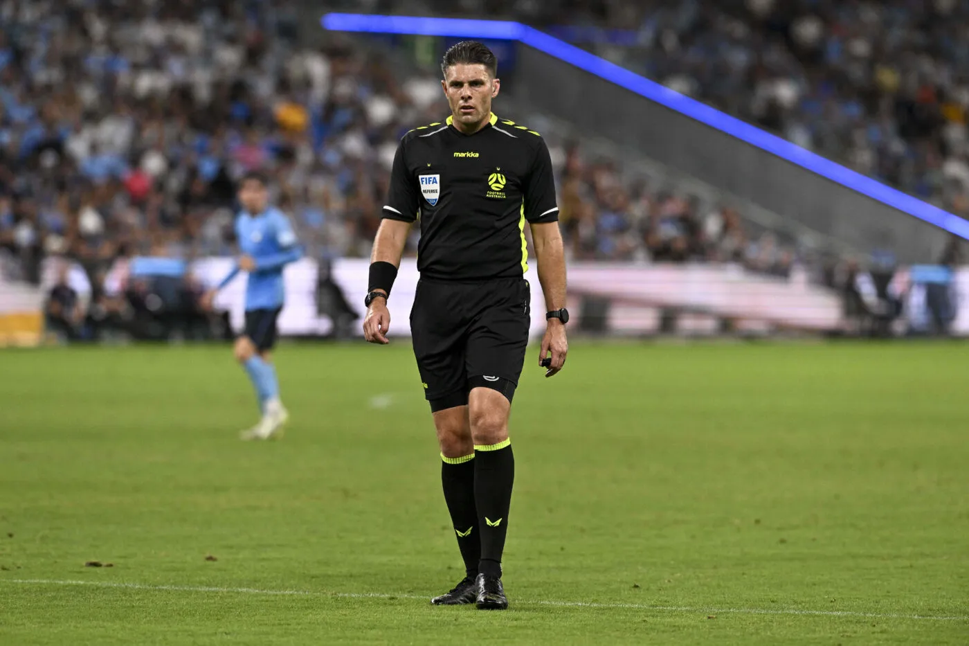 Un arbitre du Mondial accusé d’avoir réalisé un geste d’extrême droite