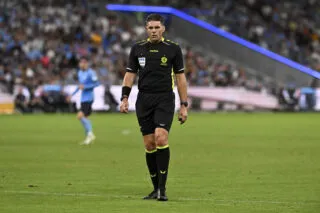 Un arbitre du Mondial accusé d'avoir réalisé un geste d'extrême droite