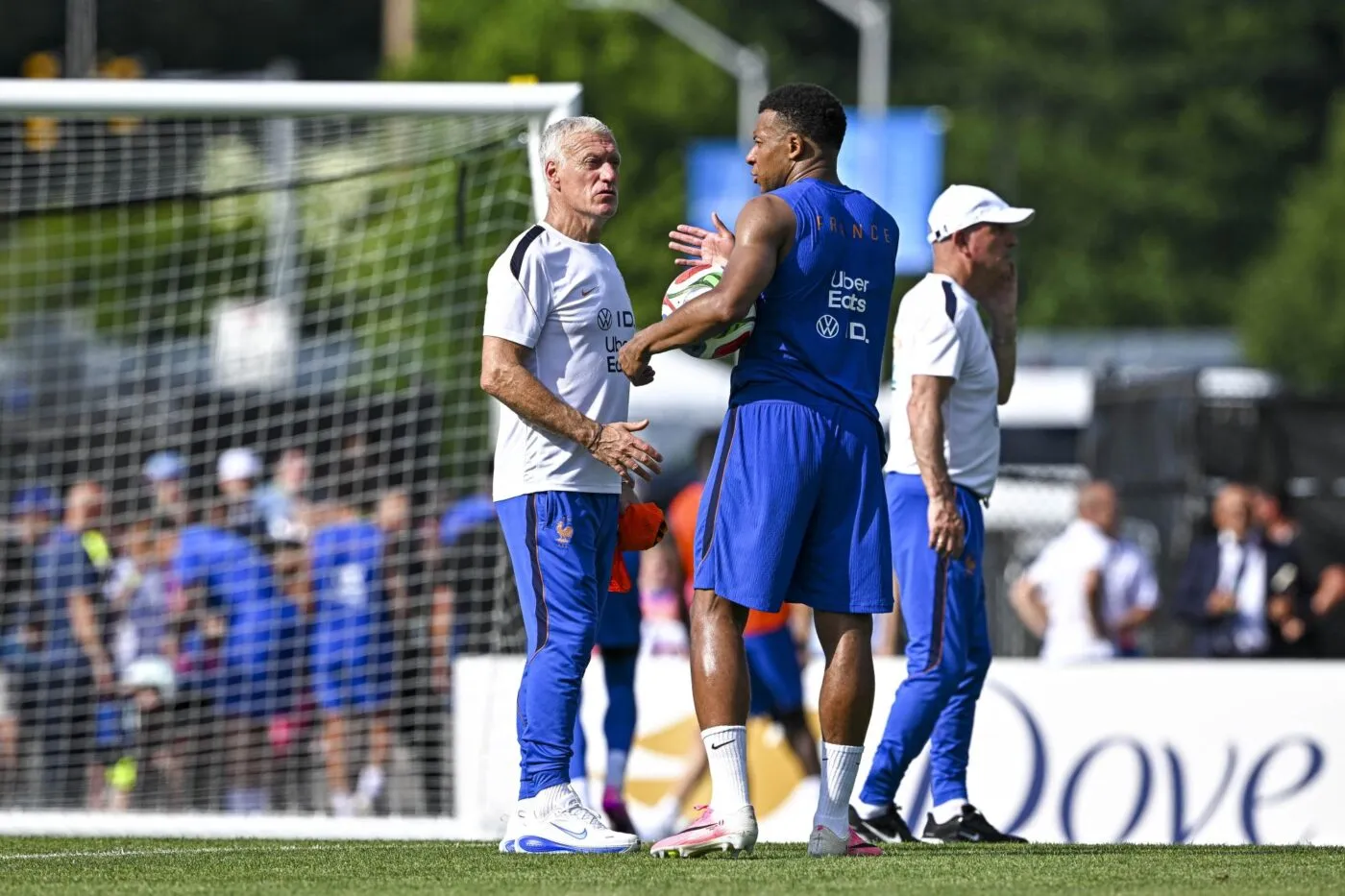 Didier Deschamps : « Le dernier champion du monde a perdu son premier match »
