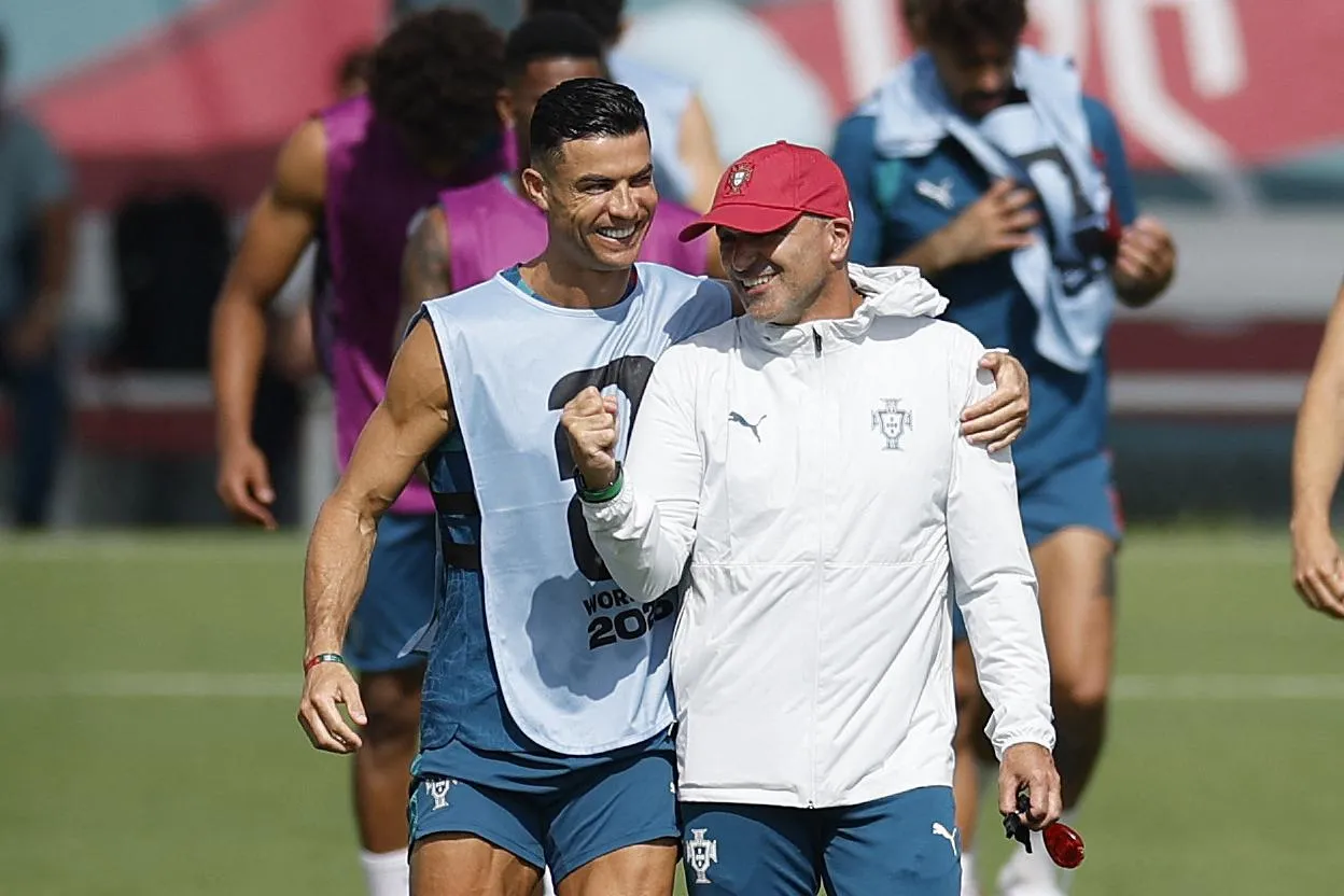 Roberto Martínez défend encore Cristiano Ronaldo