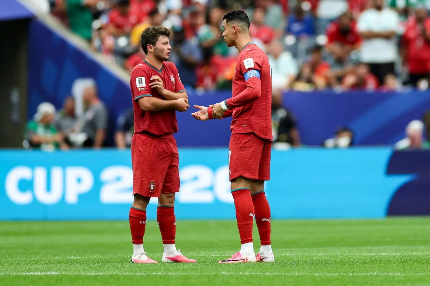 João Neves victime de cyberharcèlement par les fans de Cristiano Ronaldo
