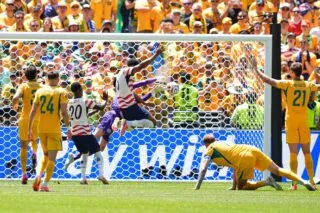 Les États-Unis domptent l’Australie et filent en seizièmes