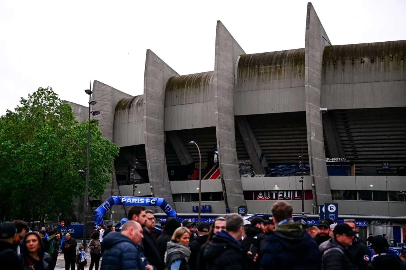 Un Parc des princes entre 60 000 et 70 000 places serait à l’étude