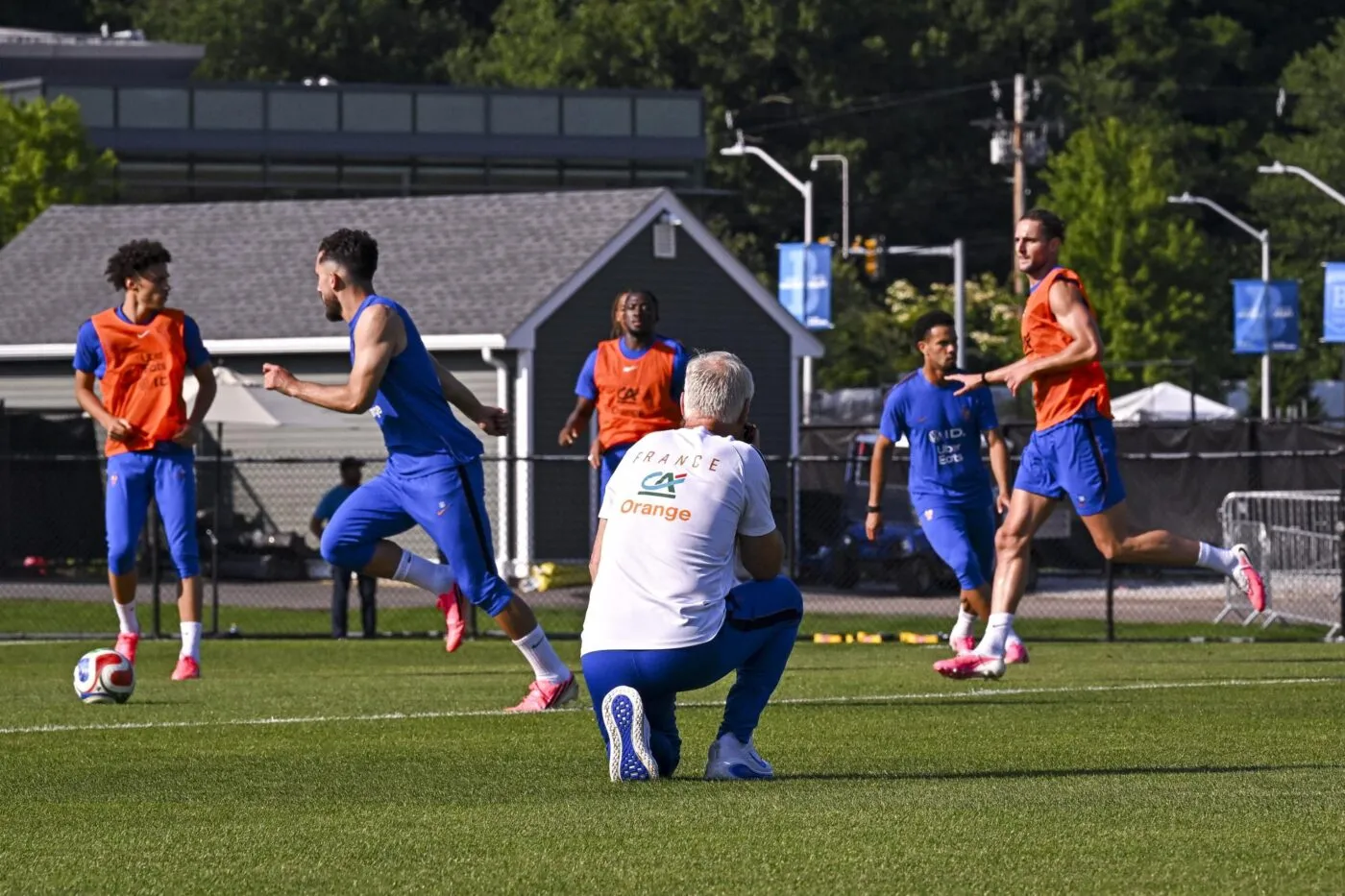 Un brassard pour soutenir Deschamps : une légende ne comprend pas le refus de la FIFA