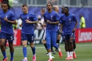 Les Bleus avec Digne et Barcola pour défier la Suède