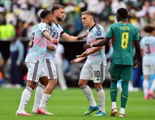 Quand Tielemans et Trossard se fritent avant de sauver la Belgique