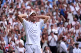 Le fils de Loïc Féry crée la surprise à Wimbledon