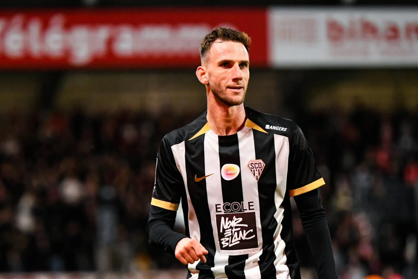 Angers signe un milieu néerlandais