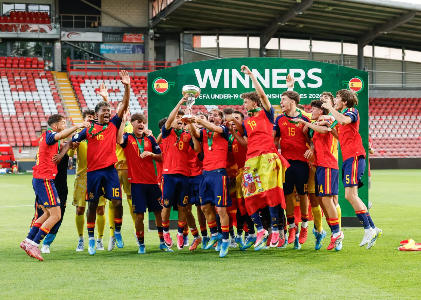 L’Espagne remporte l’Euro U19 après avoir écrabouillé tout le monde