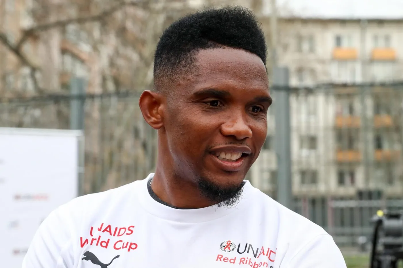 Samuel Eto’o en pince pour un Bleu
