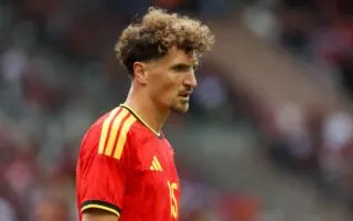 Thomas Meunier traverse la Manche