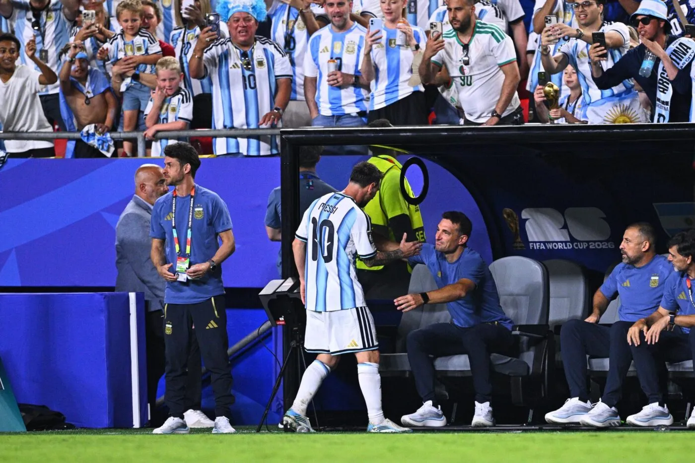 Les louanges de Scaloni pour Messi avant la finale