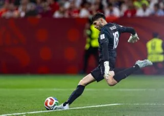 Un international australien s'engage avec l'ESTAC