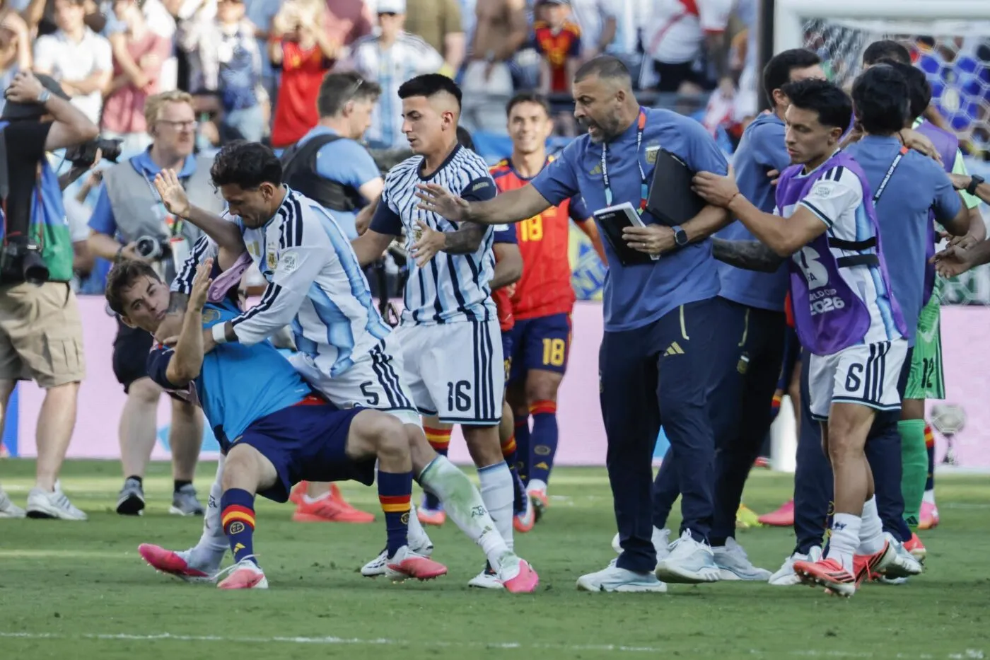 La FIFA ouvre une enquête à la suite du comportement de l’Argentine
