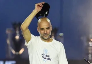 Manchester City met aux enchères des objets de Guardiola