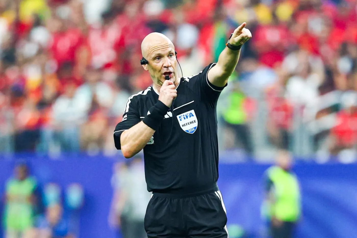 Un arbitre mondialiste annonce sa retraite