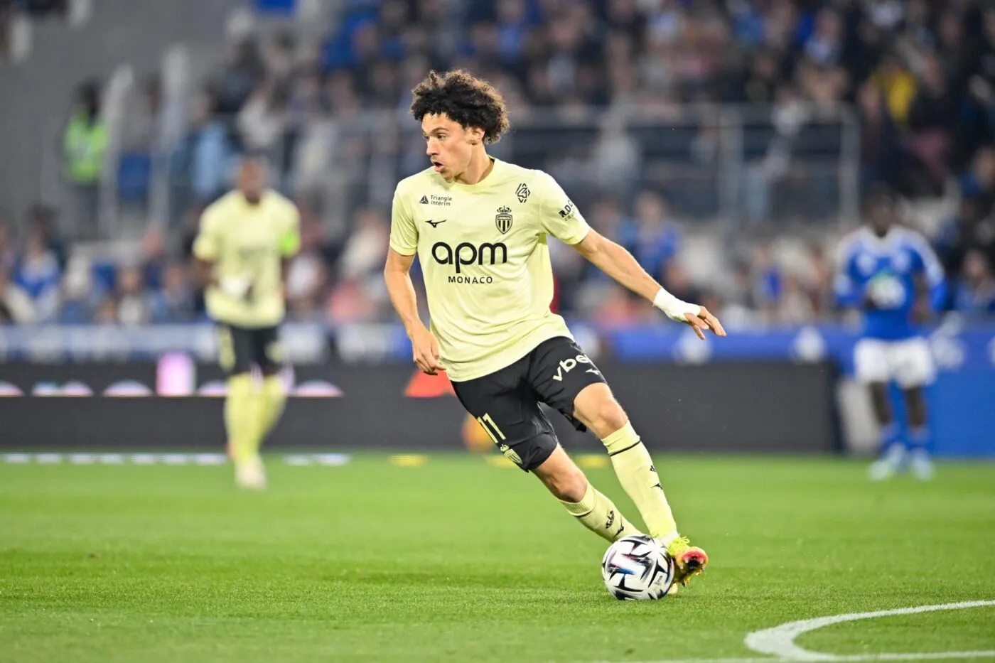 Un concurrent sérieux face au PSG pour Maghnes Akliouche ?