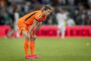 Blessé, Frenkie de Jong pointe du doigt le staff médical des Pays-Bas