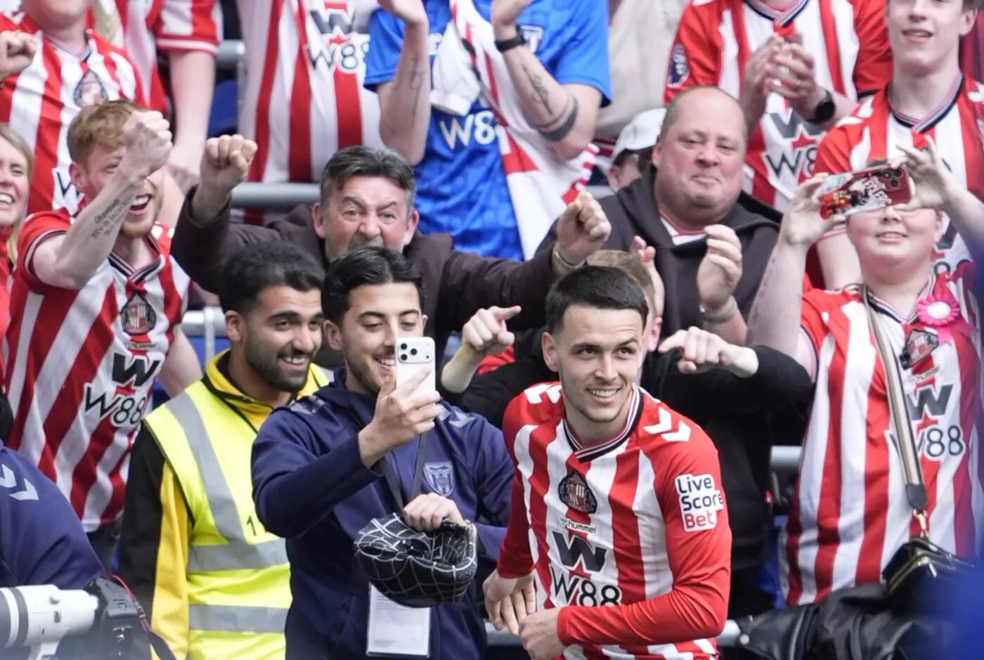 Enzo Le Fée s'illustre dans un numéro de soliste contre Liverpool