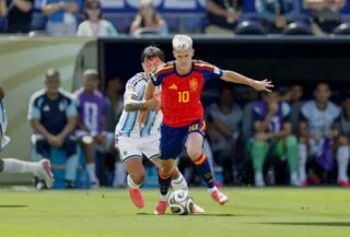 Dani Olmo n'a pas digéré les échauffourées à la fin d'Espagne-Argentine
