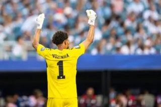 Vozinha contraint de changer de nom pour jouer dans son nouveau club