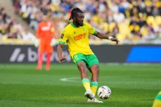 Un titulaire du FC Nantes fait aussi ses valises pour fuir la Ligue 2