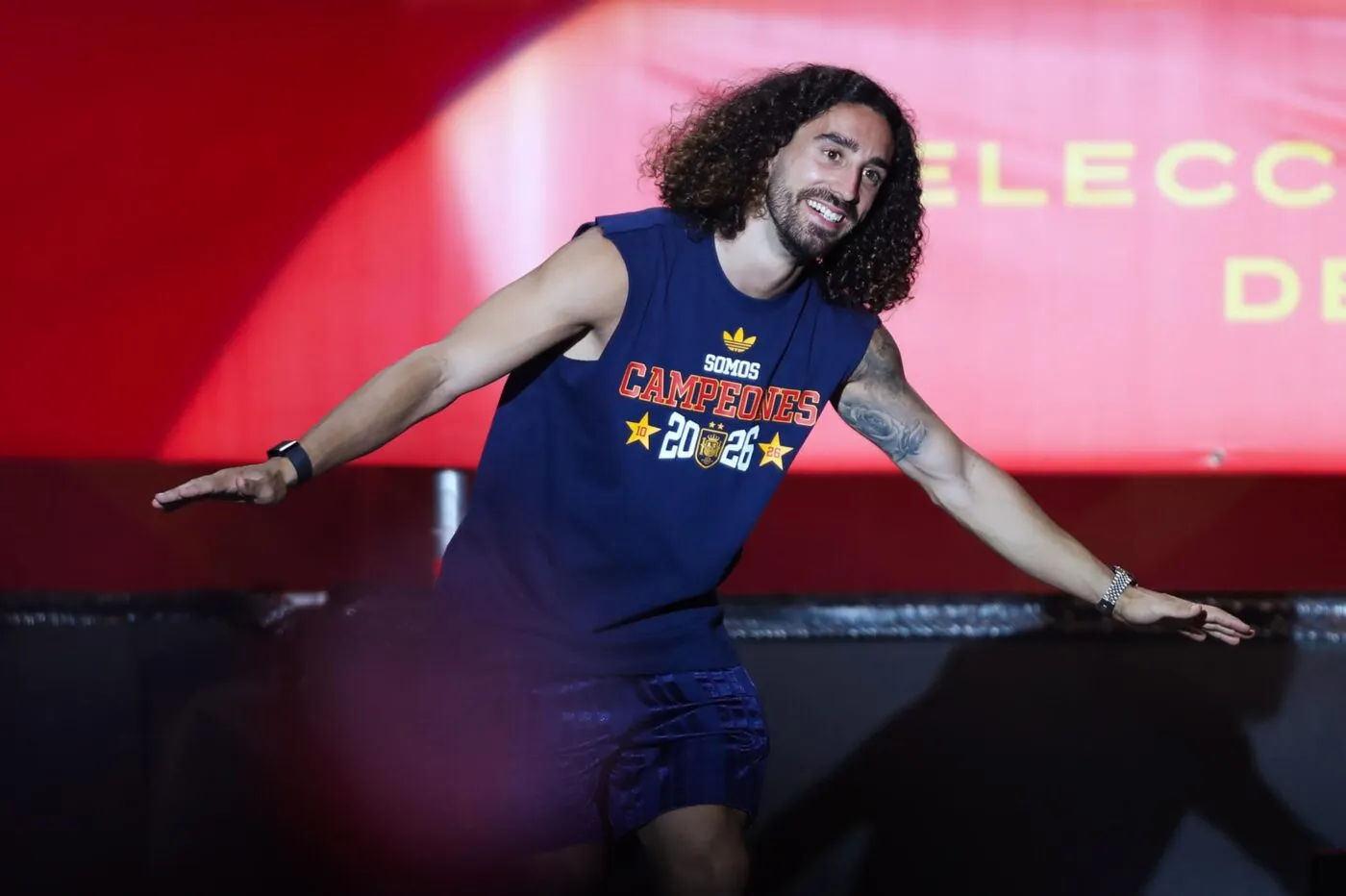 Quand Marc Cucurella fait porter sa médaille de champion du monde à son facteur