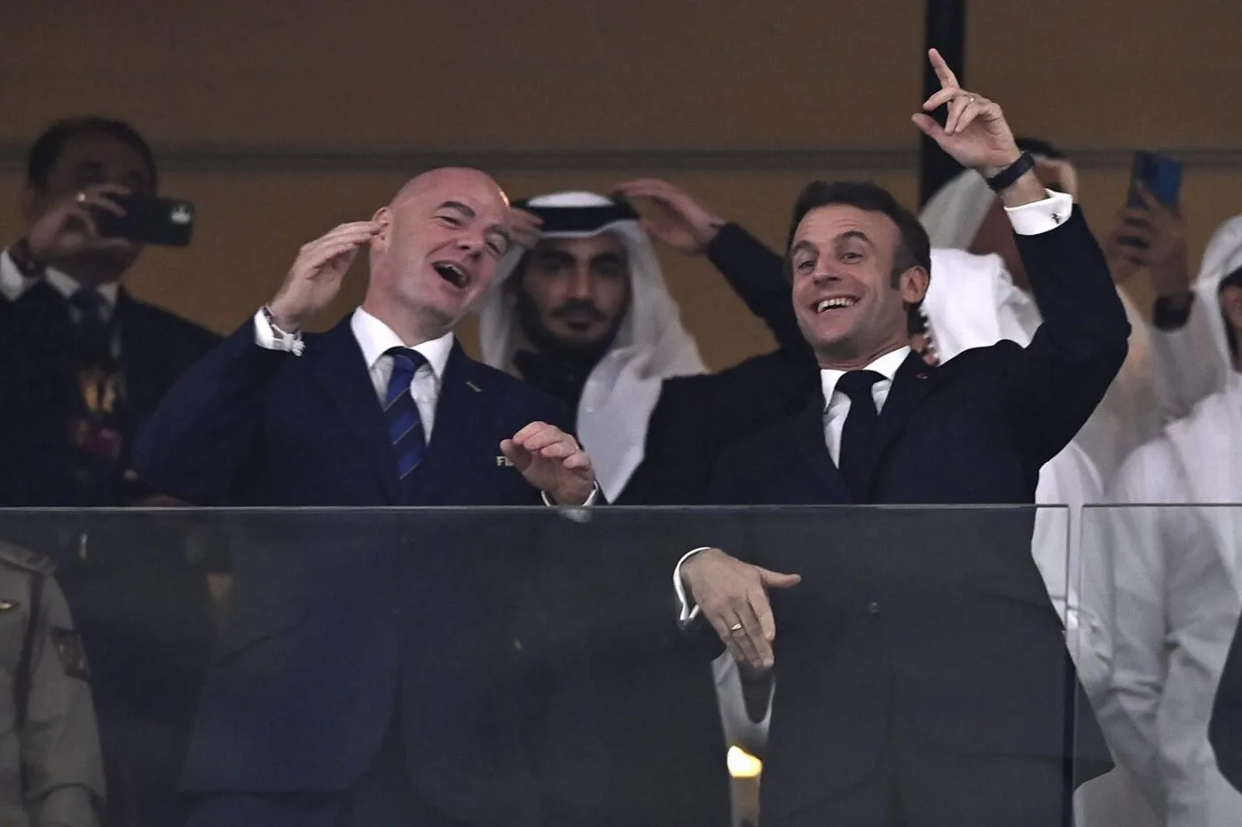 Voyez Monsieur Macron : le football est bel et bien politique