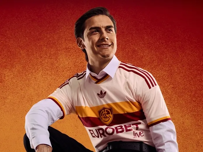 Et le plus beau maillot extérieur de la saison est…