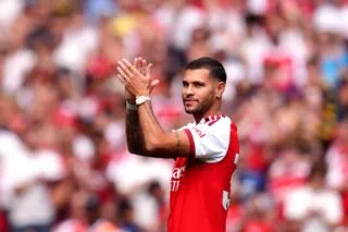 Un chef d'orchestre du milieu accueilli en rock star à Arsenal