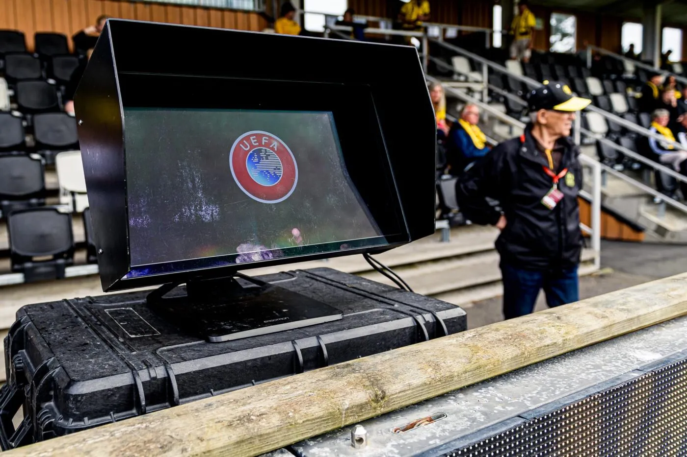 L'UEFA se repositionne sur l'utilisation de la VAR