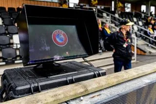 L'UEFA se repositionne sur l'utilisation de la VAR