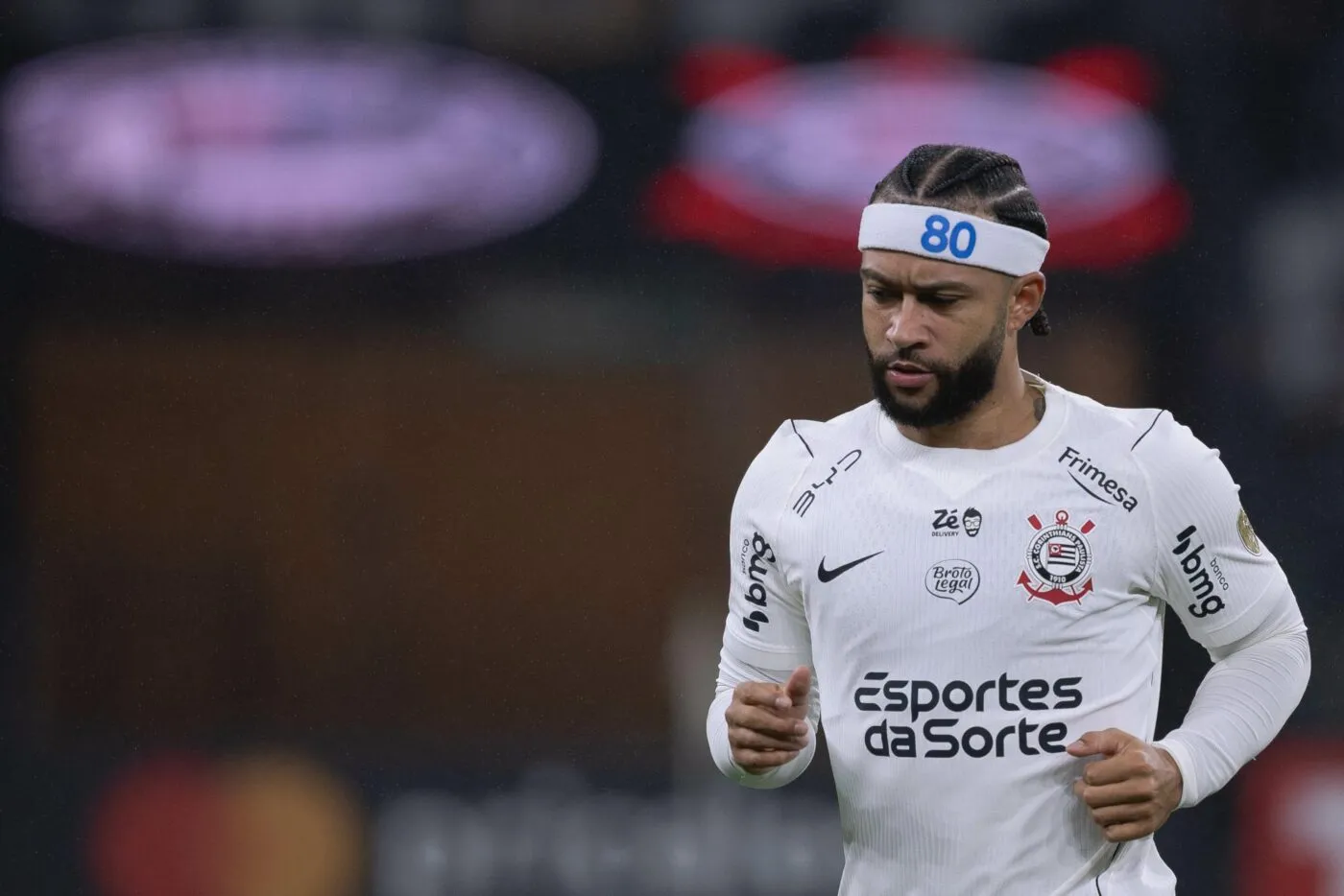 Memphis Depay ne prolonge pas au Corinthians, sur fond de discordes et de dettes