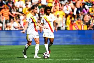 Dino Toppmöller bénéficie de son groupe au complet face au PSG