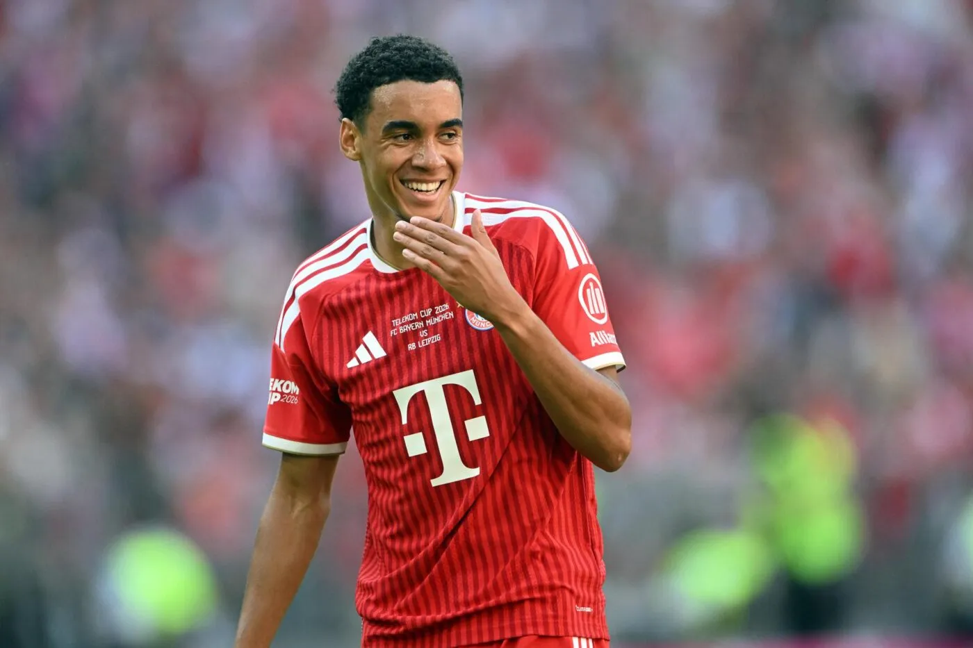 Pas de Jamal Musiala en Supercoupe d'Allemagne, Kompany se veut rassurant