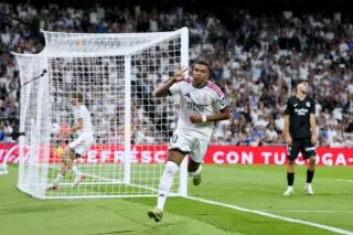 Le Real engloutit la Real Sociedad avec un triplé de Mbappé